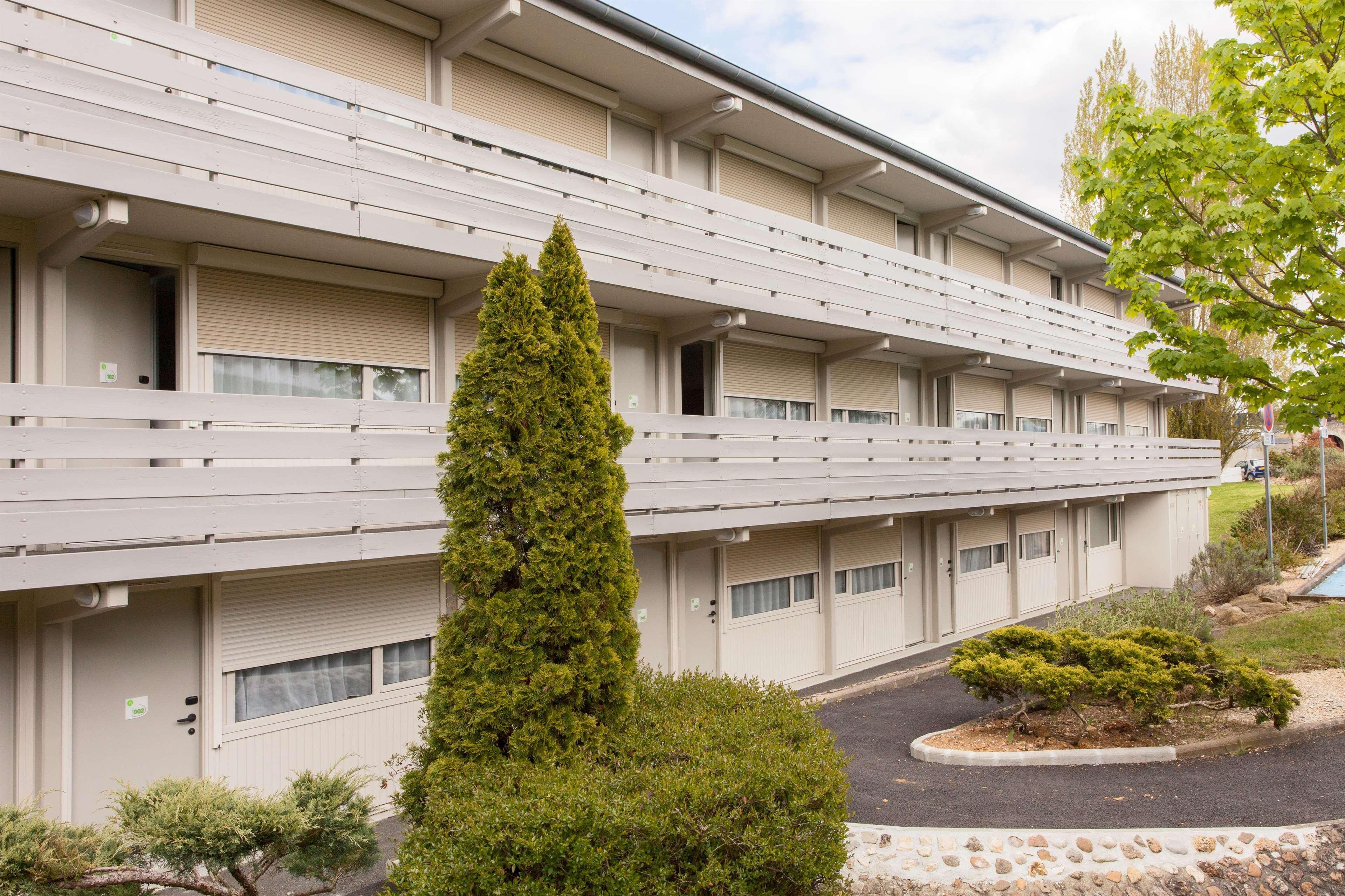 Campanile Poitiers Hotel Exterior photo