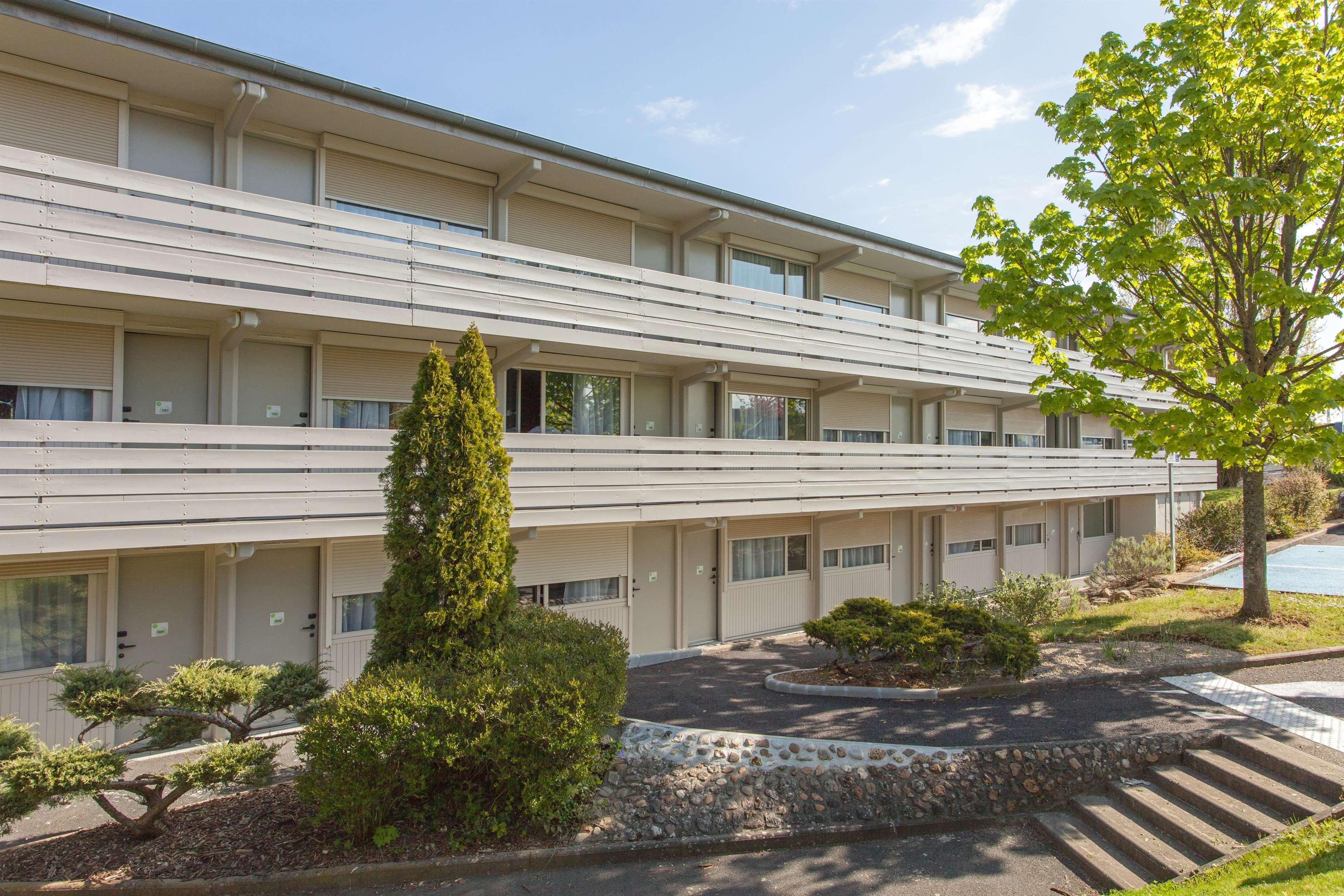 Campanile Poitiers Hotel Exterior photo